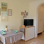 アパート Michelle - Intermezzo With Sea View ラバック