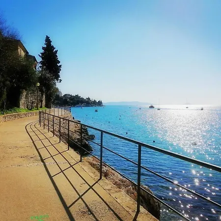Apartment Michelle - Intermezzo With Sea View *