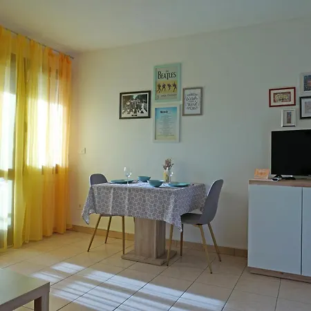 Апартаменты Michelle - Intermezzo With Sea View *