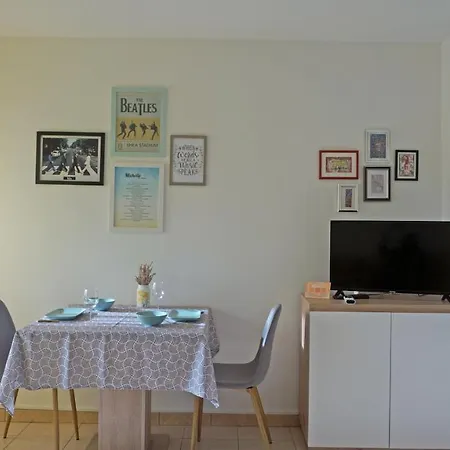 Apartament Michelle - Intermezzo With Sea View *