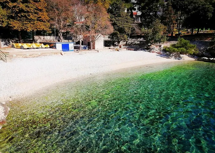 Michelle - Intermezzo With Sea View Rabac